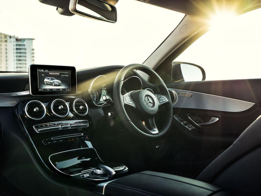  Mercedes-Benz C220 BlueTec SE Estate 2014 года  (UK) (фото 11 из 30)